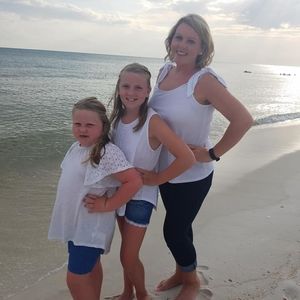 Meet your Posher, Carrie